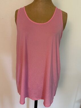 Lululemon 8 Essential Tank Pleated in Azalea Pink Tank Top Sleeveless Scoop Neck